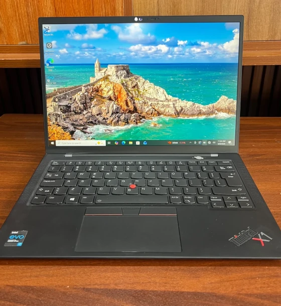 Lenovo X1 Carbon Core i7 11th Gen, 16GB Ram, 512GB SSD, 14 inch