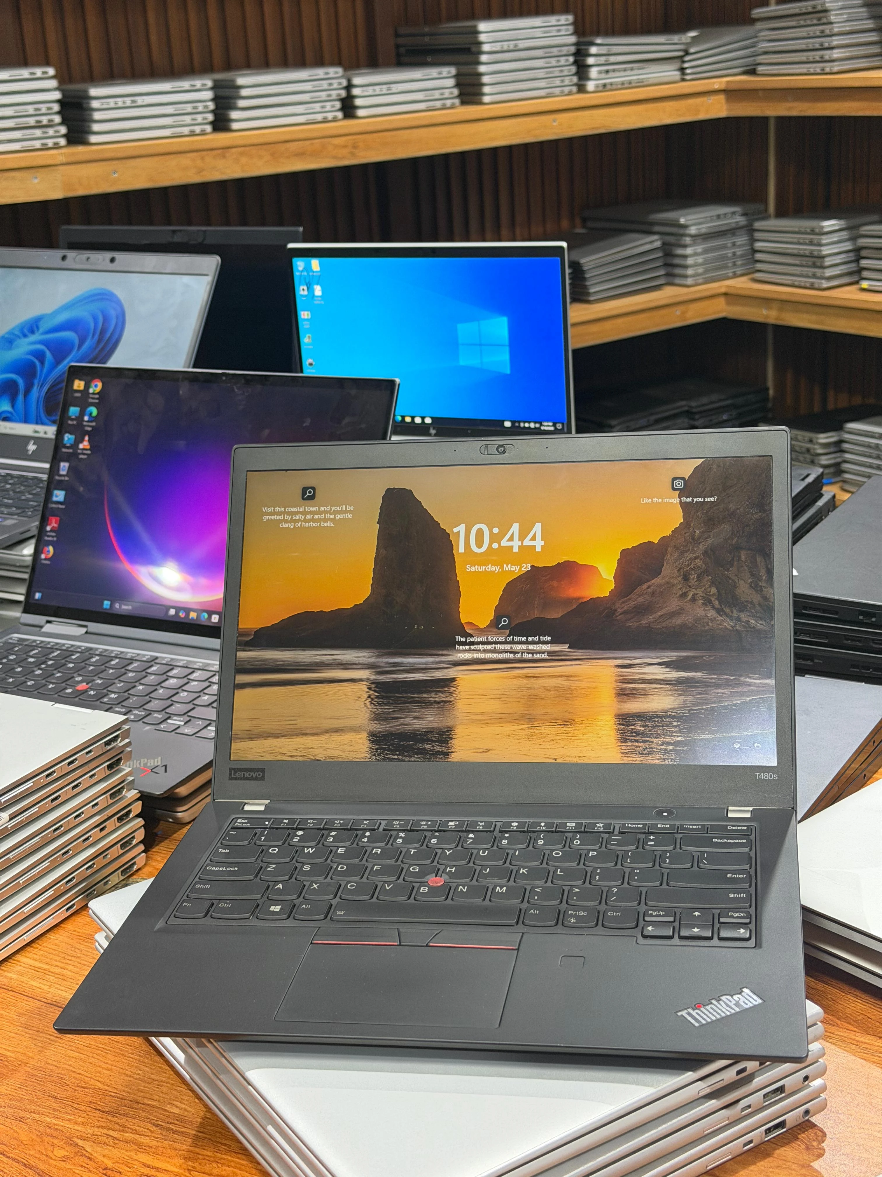 Lenovo T480s i7 第八世帯 2台