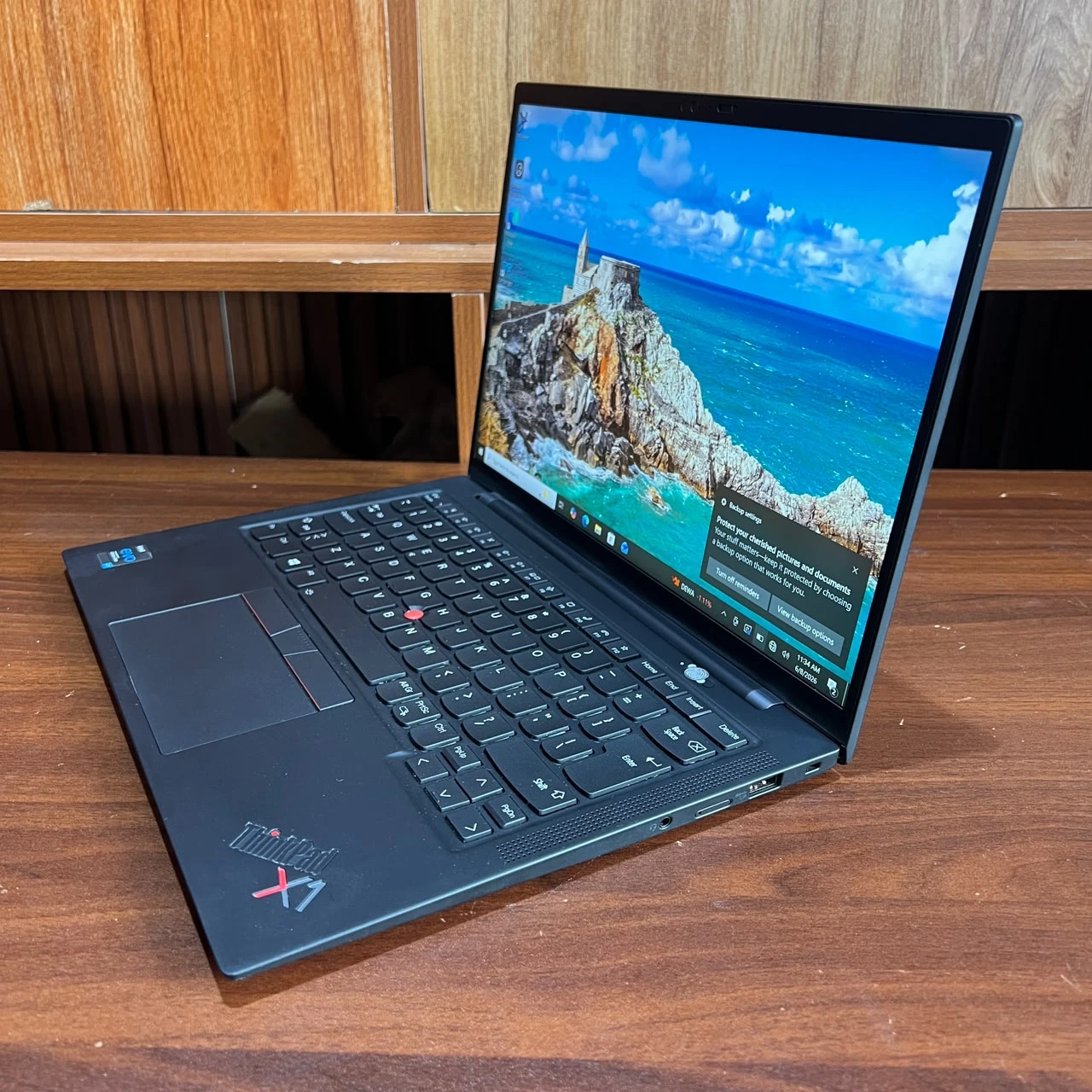 Lenovo X1 Carbon Core i7 11th Gen, 16GB Ram, 512GB SSD, 14 inch
